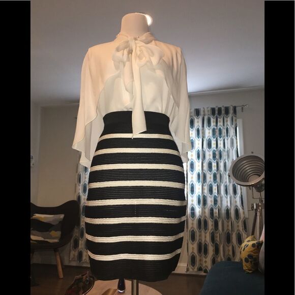 Givenchy Short Cape Sleeve Silk Georgette Blouse - Picture 6 of 8